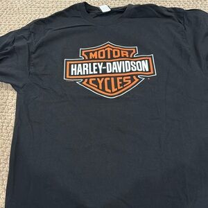 HARLEY-DAVIDSON OAKDALE LONG ISLAND NY TEE SIZE XXL 
PET/SMOKE FREE HOME
MINT